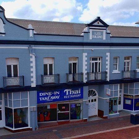 Geraldton Backpackers Pansiyon Dış mekan fotoğraf