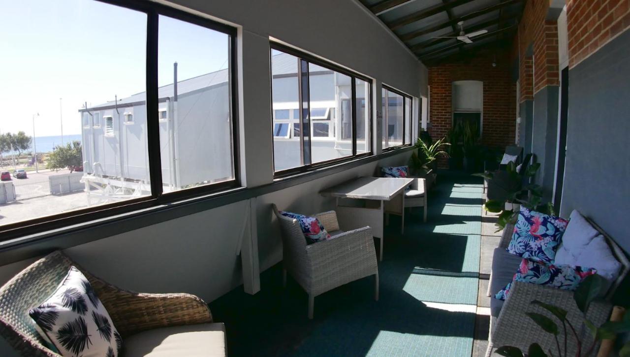 Geraldton Backpackers Pansiyon Dış mekan fotoğraf