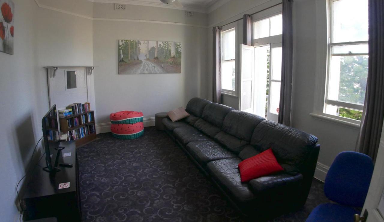Geraldton Backpackers Pansiyon Dış mekan fotoğraf