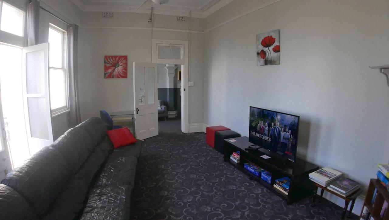 Geraldton Backpackers Pansiyon Dış mekan fotoğraf
