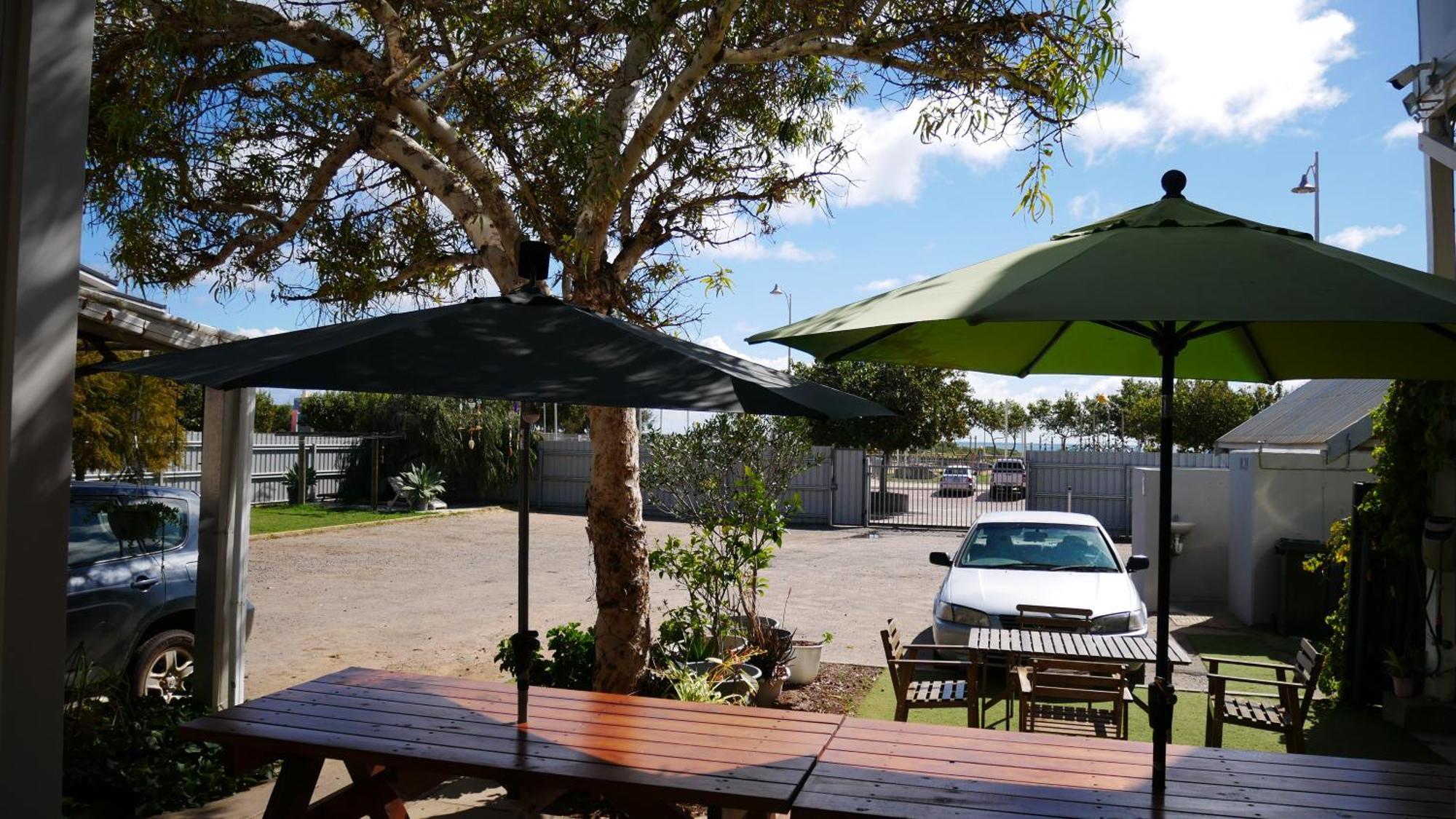 Geraldton Backpackers Pansiyon Dış mekan fotoğraf