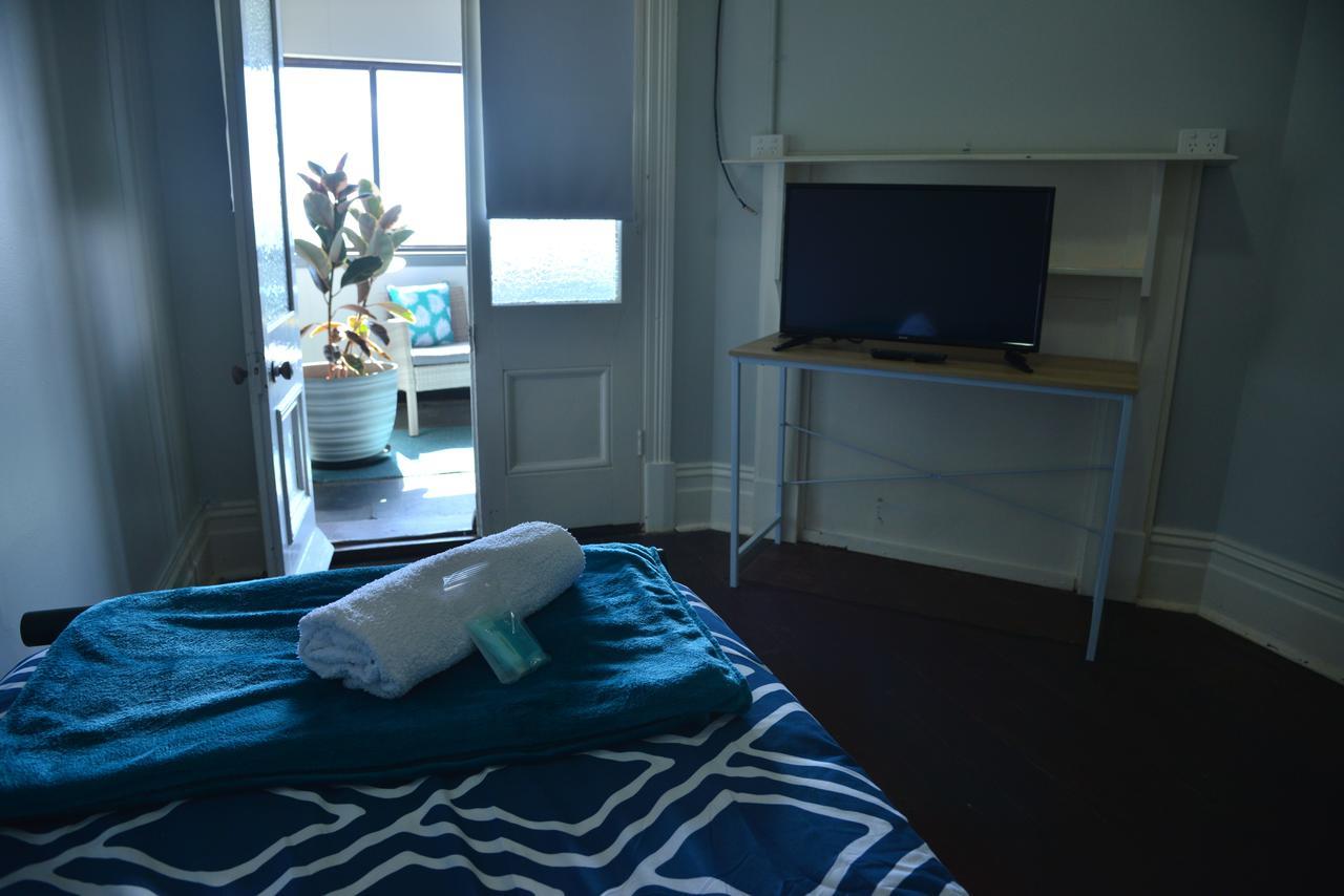 Geraldton Backpackers Pansiyon Dış mekan fotoğraf