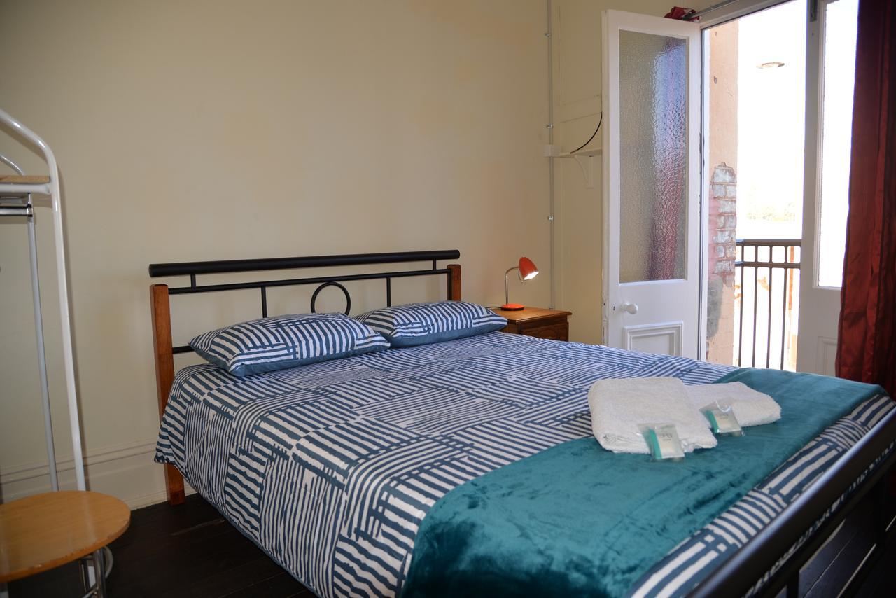 Geraldton Backpackers Pansiyon Dış mekan fotoğraf
