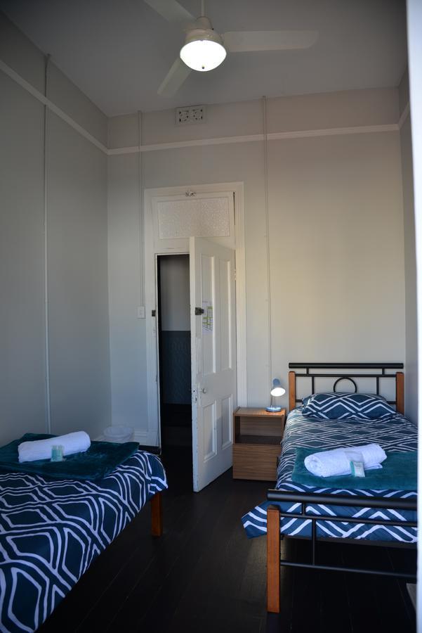 Geraldton Backpackers Pansiyon Dış mekan fotoğraf