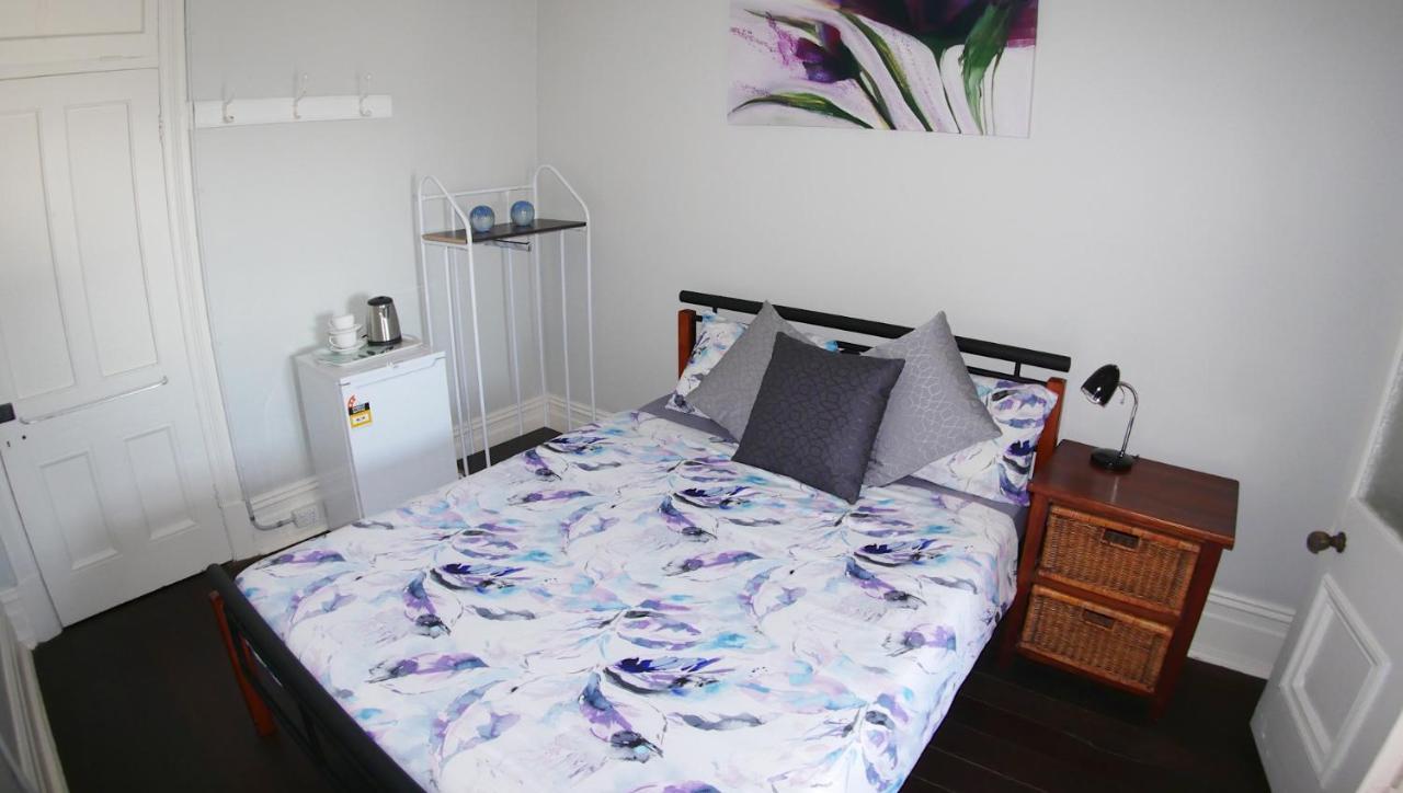Geraldton Backpackers Pansiyon Dış mekan fotoğraf