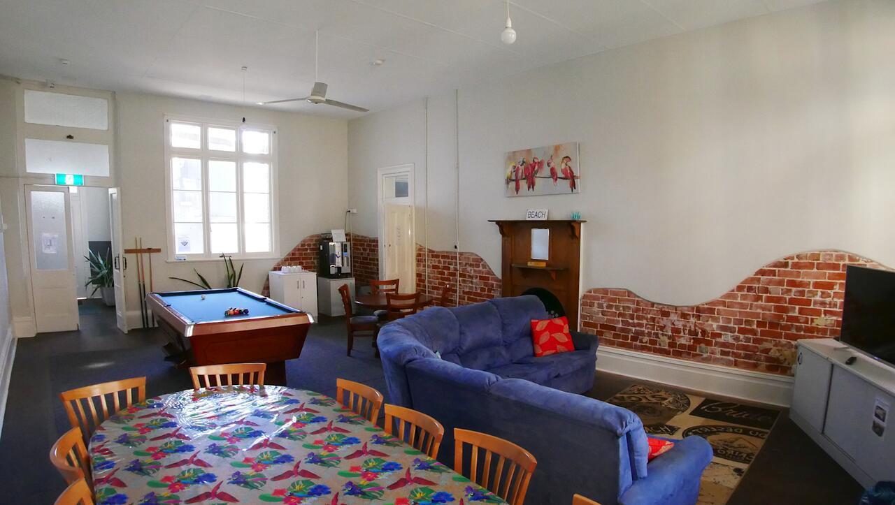 Geraldton Backpackers Pansiyon Dış mekan fotoğraf